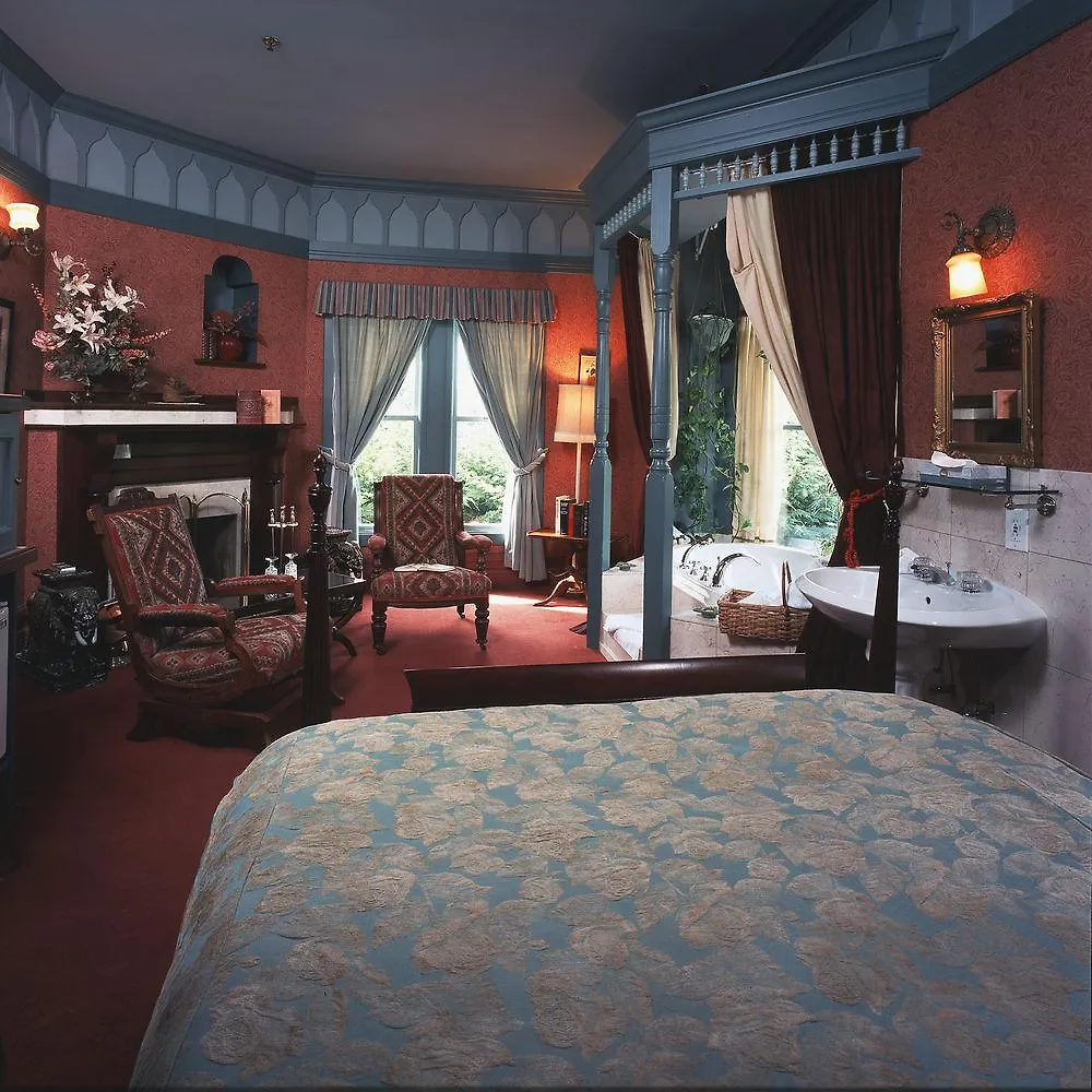 Humboldt House Bed & Breakfast Victoria 4*,