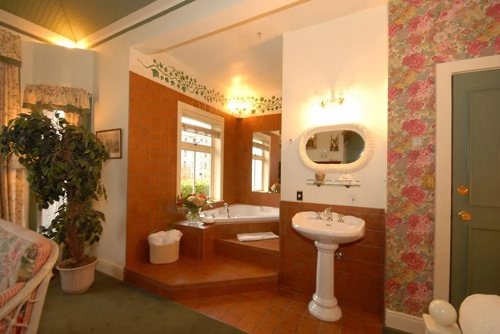 Humboldt House Bed & Breakfast Victoria Canada