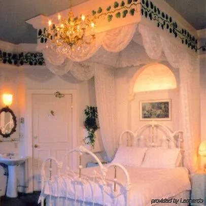 Humboldt House Bed & Breakfast Victoria 4*,  Canada