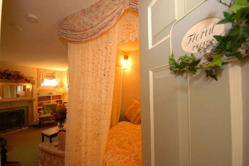Humboldt House Bed & Breakfast Victoria 4*,  Canada
