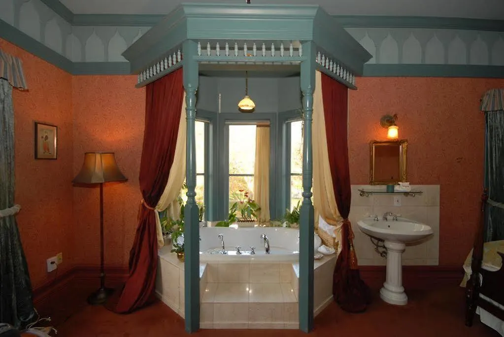 Humboldt House Bed & Breakfast Victoria