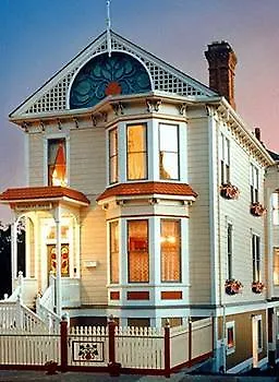 Humboldt House Bed & Breakfast Victoria